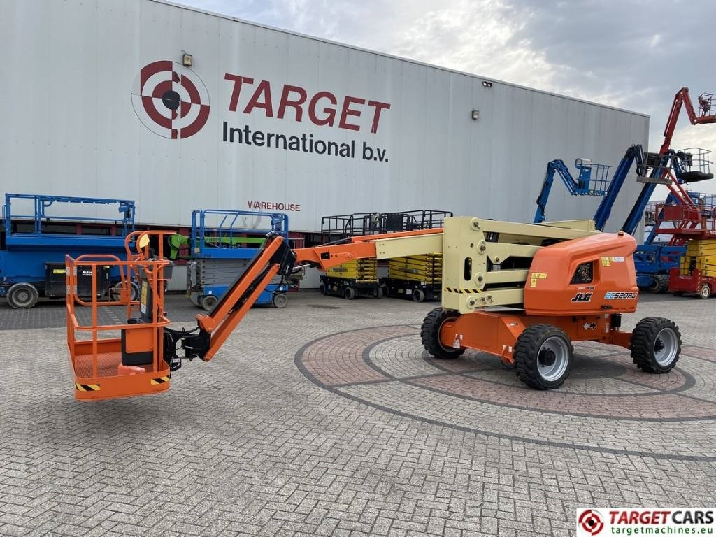 JLG EC520AJ Electric Articulated Boom Work Lift 1800cm - Коленчатый подъемник: фото 1 JLG EC520AJ Electric Articulated Boom Work Lift 1800cm - Коленчатый подъемник: фото 1