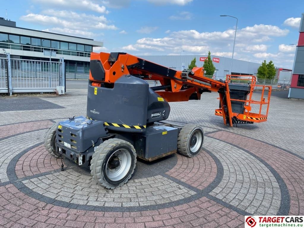 JLG M450AJ HyBrid Articulated Boom Work Lift 1572cm - Коленчатый подъемник: фото 3 JLG M450AJ HyBrid Articulated Boom Work Lift 1572cm - Коленчатый подъемник: фото 3