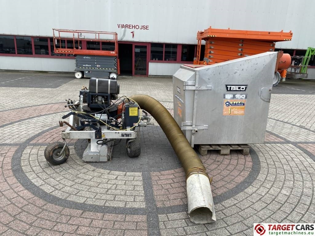 Trilo SF150 Leaf Vacuum Sweeper Unit - Коммунальная/ Специальная техника: фото 1 Trilo SF150 Leaf Vacuum Sweeper Unit - Коммунальная/ Специальная техника: фото 1