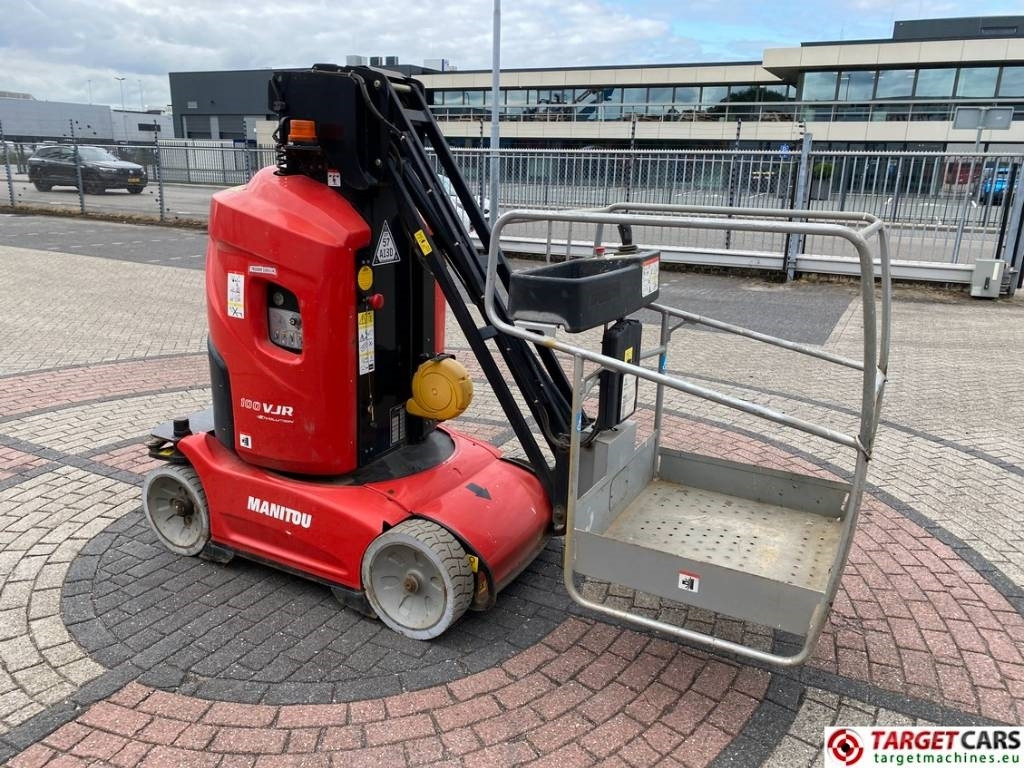 Manitou 100VJR Evolution Vertical Mast Work Lift 990cm - Вертикальный мачтовый подъемник: фото 3 Manitou 100VJR Evolution Vertical Mast Work Lift 990cm - Вертикальный мачтовый подъемник: фото 3