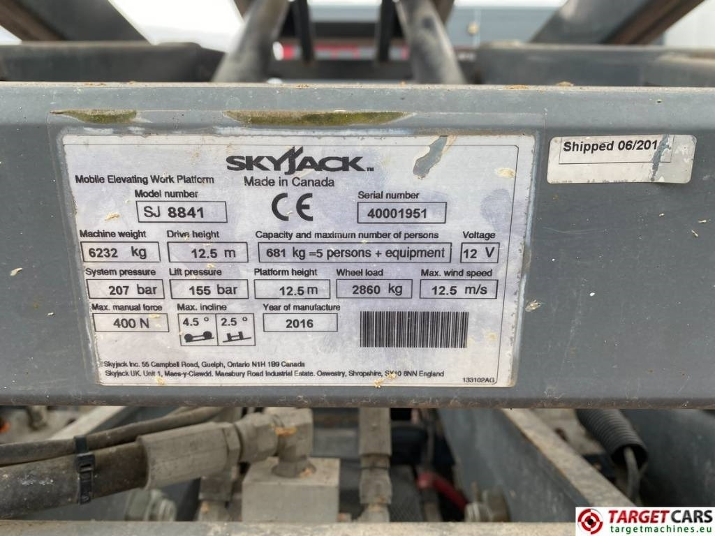 Ножничный подъемник SkyJack SJ8841RT Diesel 4x4 Scissor Work Lift 1430cm: фото 10 Ножничный подъемник SkyJack SJ8841RT Diesel 4x4 Scissor Work Lift 1430cm: фото 10