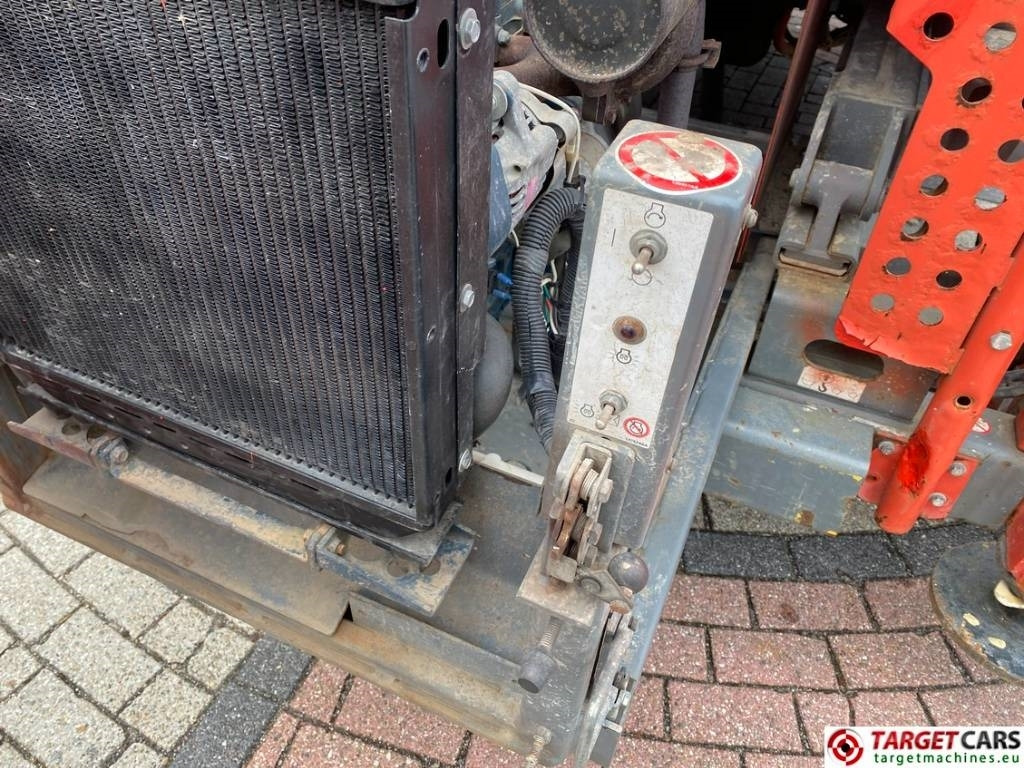 Ножничный подъемник SkyJack SJ8841RT Diesel 4x4 Scissor Work Lift 1430cm: фото 18 Ножничный подъемник SkyJack SJ8841RT Diesel 4x4 Scissor Work Lift 1430cm: фото 18