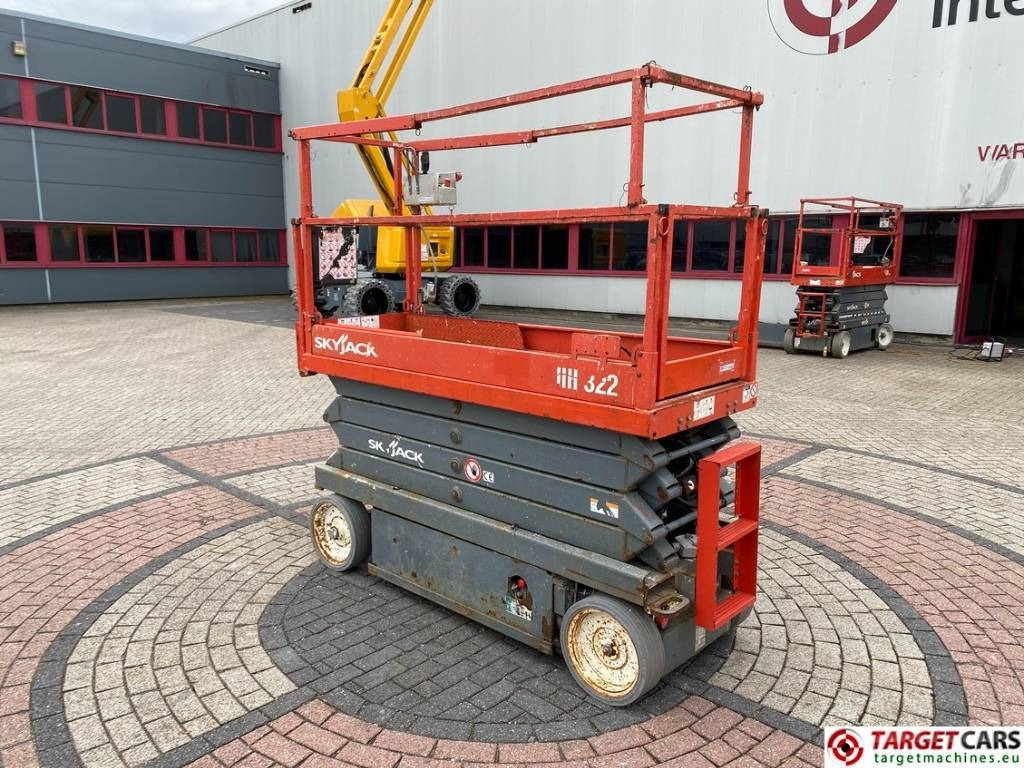 SkyJack SJIII-3226 Electric 3226 Scissor Work Lift 990cm  - Ножничный подъемник: фото 4 SkyJack SJIII-3226 Electric 3226 Scissor Work Lift 990cm  - Ножничный подъемник: фото 4