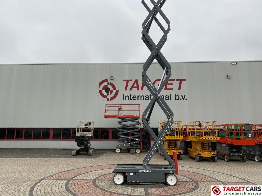 Ножничный подъемник SkyJack SJIII-4740 Electric 4740 Scissor Work Lift 1380cm: фото 19