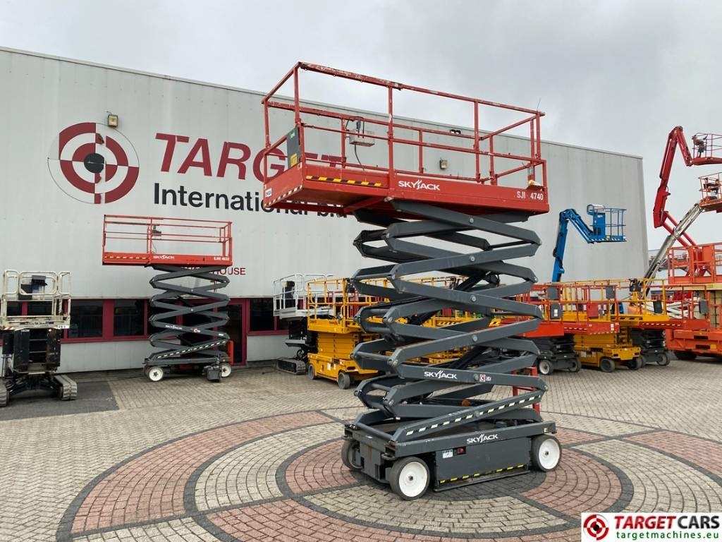 Ножничный подъемник SkyJack SJIII-4740 Electric 4740 Scissor Work Lift 1380cm: фото 29