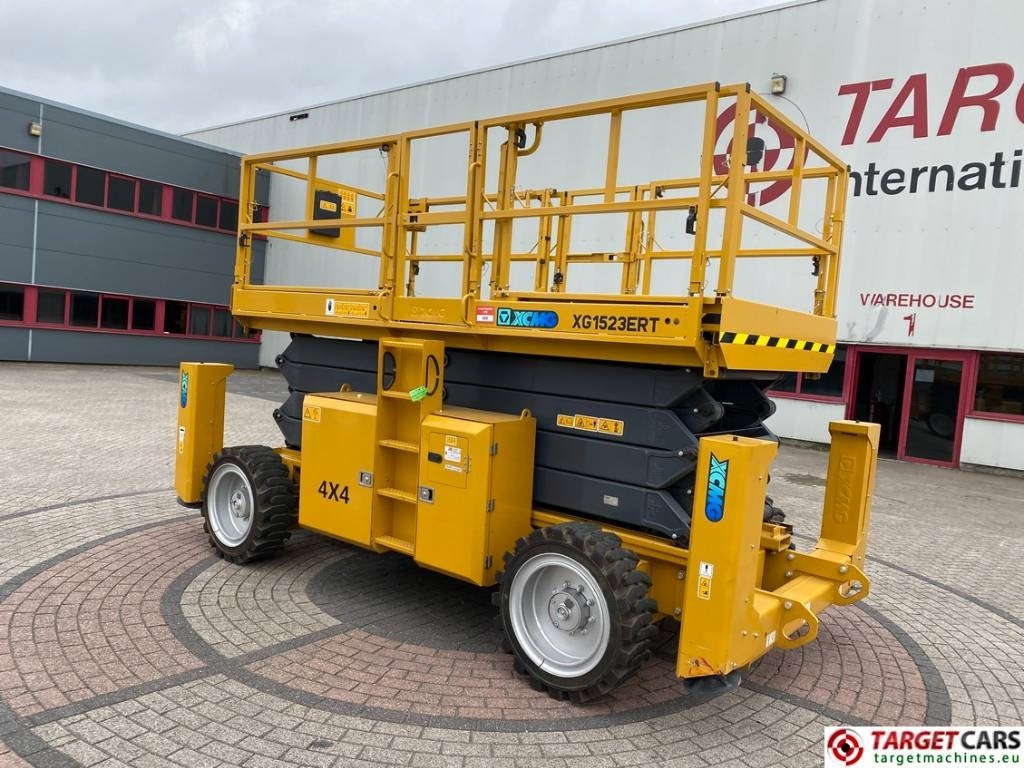 XCMG XG1523ERT Electric 4x4 Scissor Work Lift 1500cm - Ножничный подъемник: фото 4 XCMG XG1523ERT Electric 4x4 Scissor Work Lift 1500cm - Ножничный подъемник: фото 4