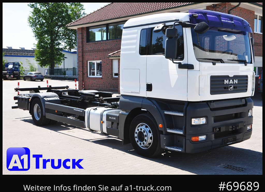 MAN TGA 18,360, BDF, 7,45, 5 Sitzer, 190 tkm - Грузовик-контейнеровоз/ Сменный кузов: фото 1 MAN TGA 18,360, BDF, 7,45, 5 Sitzer, 190 tkm - Грузовик-контейнеровоз/ Сменный кузов: фото 1