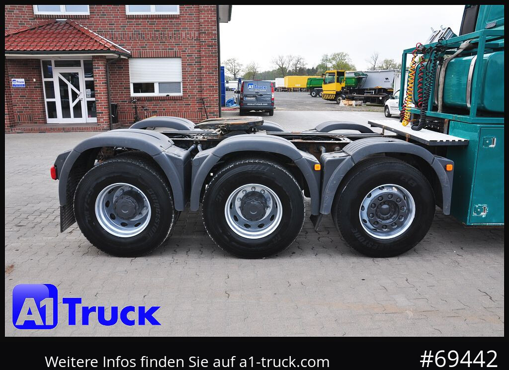 MAN TGA 26.530 XXL 8x4, 120t, Intarder, Pritsche, - Тягач: фото 2 MAN TGA 26.530 XXL 8x4, 120t, Intarder, Pritsche, - Тягач: фото 2