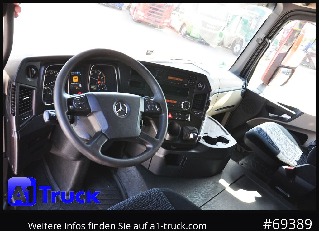 MERCEDES-BENZ Actros 1832, Lowliner, 1 Vorbesitzer - Тягач: фото 4 MERCEDES-BENZ Actros 1832, Lowliner, 1 Vorbesitzer - Тягач: фото 4