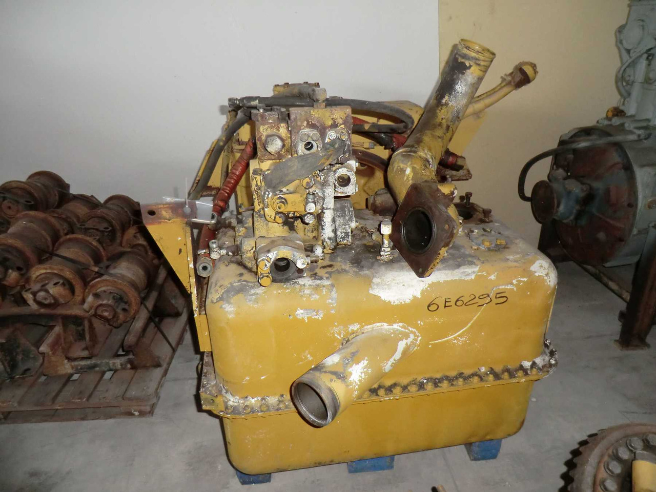 Кузов и экстерьер для Строительной техники Caterpillar 966F II SERBATOIO: фото 7 Кузов и экстерьер для Строительной техники Caterpillar 966F II SERBATOIO: фото 7