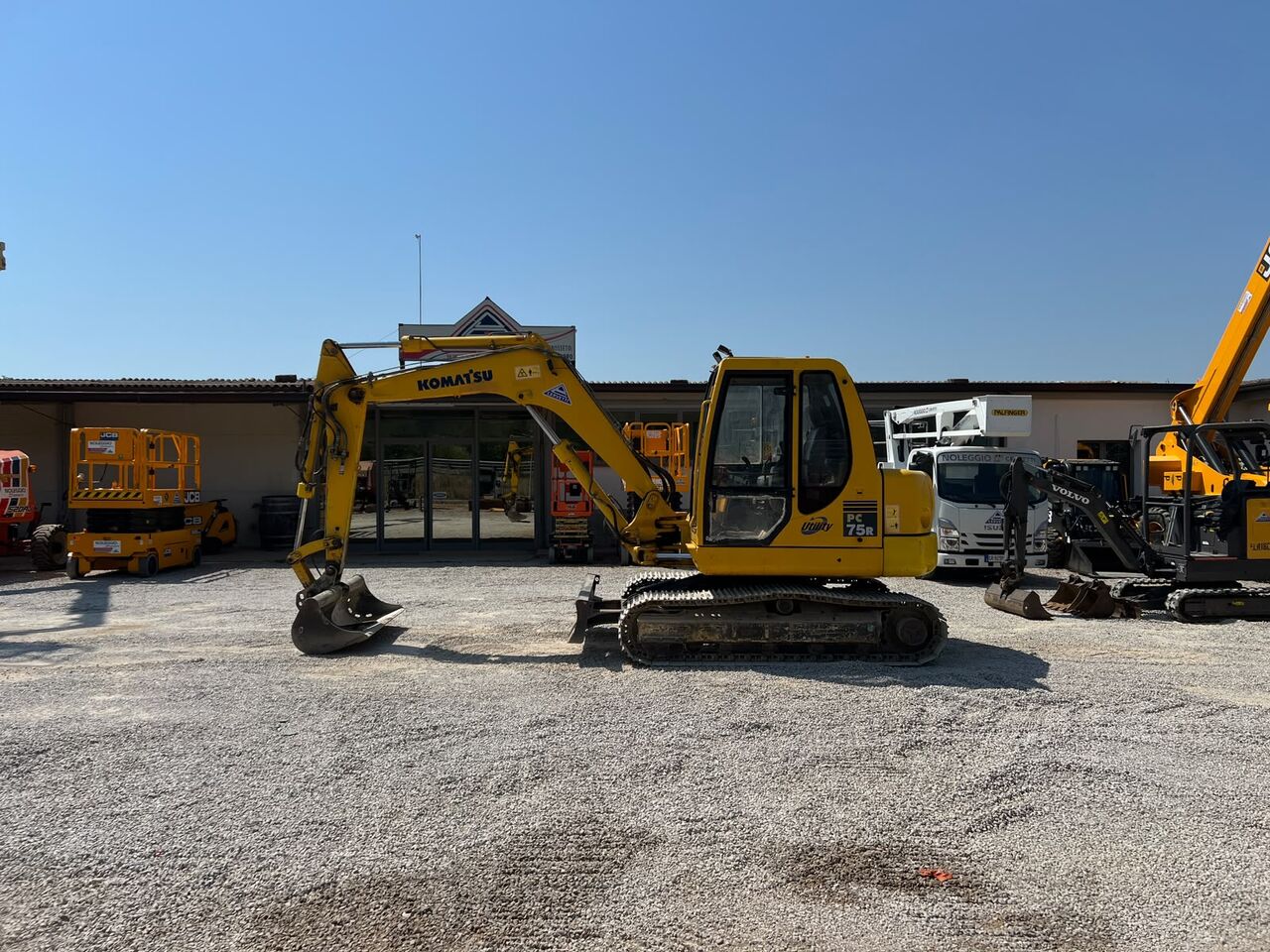 KOMATSU PC 75 R - Мини-экскаватор: фото 3 KOMATSU PC 75 R - Мини-экскаватор: фото 3