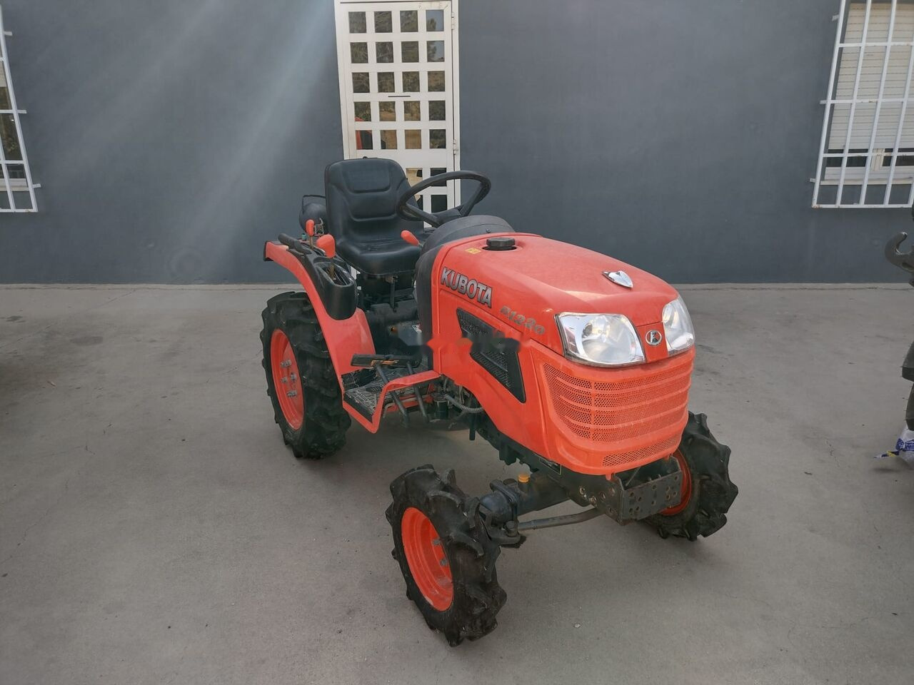 Kubota B1220 - Минитрактор: фото 4 Kubota B1220 - Минитрактор: фото 4