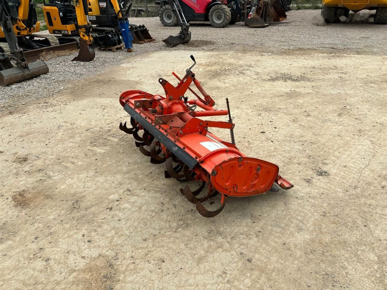 Kubota R 15 N - Почвофреза: фото 4 Kubota R 15 N - Почвофреза: фото 4