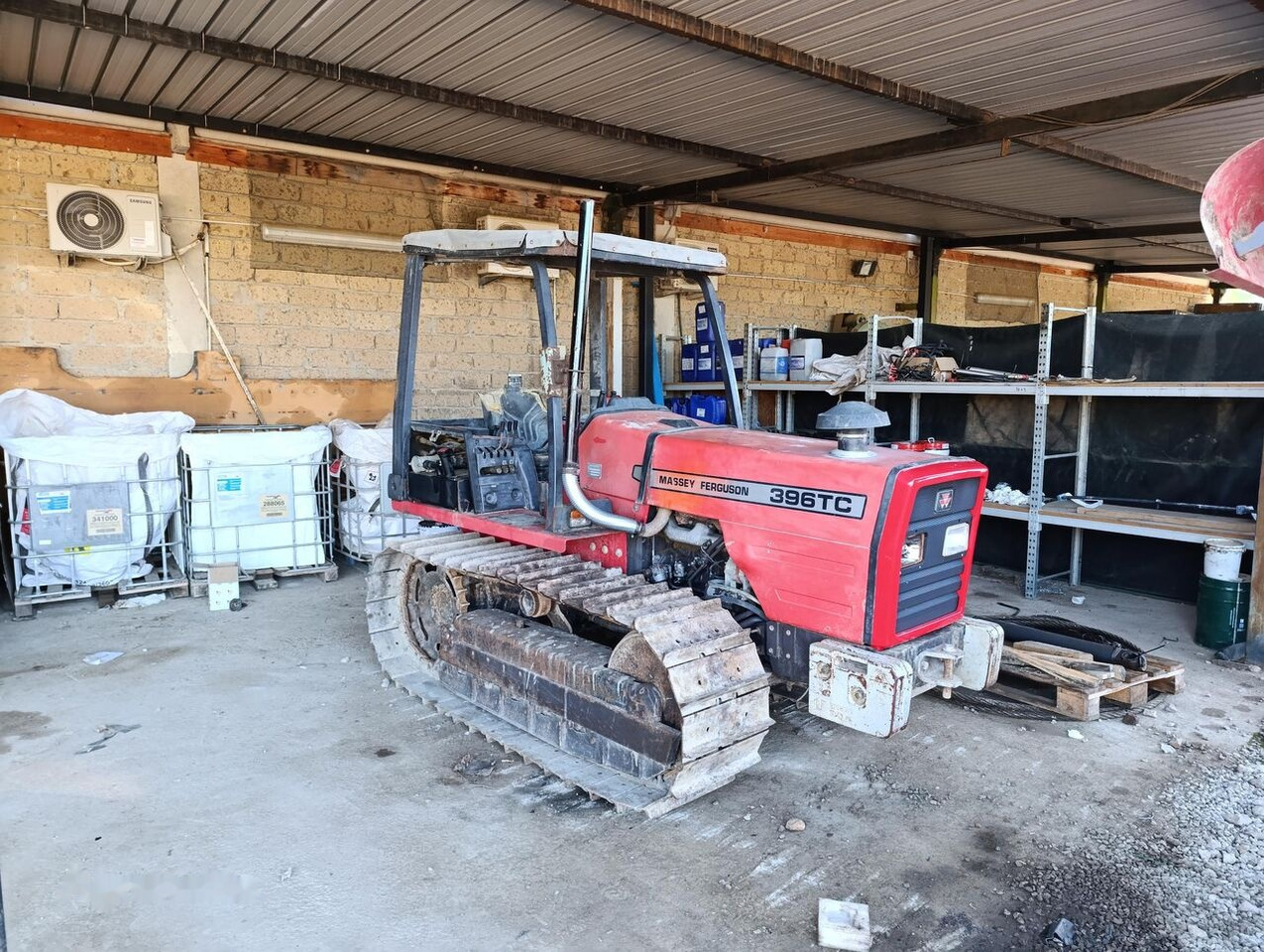 Massey Ferguson 396 TC - Гусеничный трактор: фото 2 Massey Ferguson 396 TC - Гусеничный трактор: фото 2
