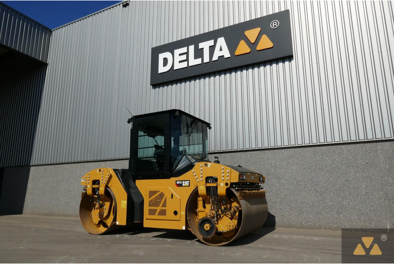 Caterpillar CB13 - Каток: фото 3 Caterpillar CB13 - Каток: фото 3