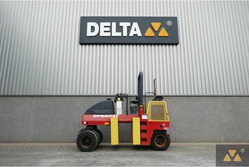 Dynapac CP142 - Пневмоколесный каток: фото 1 Dynapac CP142 - Пневмоколесный каток: фото 1