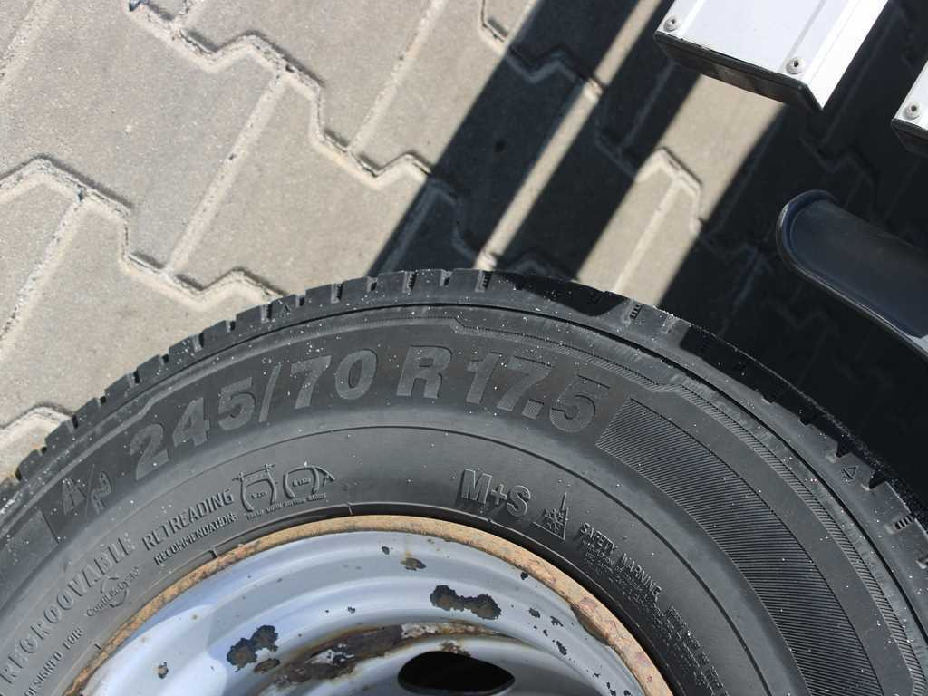 Тентованный грузовик DAF LF 210, EURO 6, SLEEPING BODY: фото 19 Тентованный грузовик DAF LF 210, EURO 6, SLEEPING BODY: фото 19