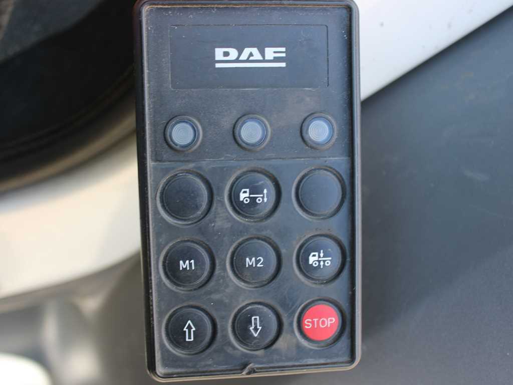 Тентованный грузовик DAF LF 210, EURO 6, SLEEPING BODY: фото 8 Тентованный грузовик DAF LF 210, EURO 6, SLEEPING BODY: фото 8