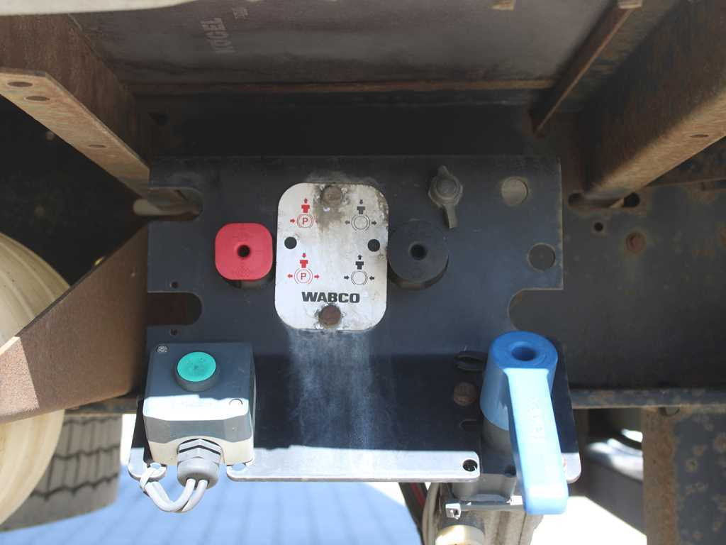 Тентованный полуприцеп Kögel SN 24 MEGA, SAF, LOWDECK, LIFT AXLE, LIFTING ROOF, MULTILOCK: фото 6 Тентованный полуприцеп Kögel SN 24 MEGA, SAF, LOWDECK, LIFT AXLE, LIFTING ROOF, MULTILOCK: фото 6