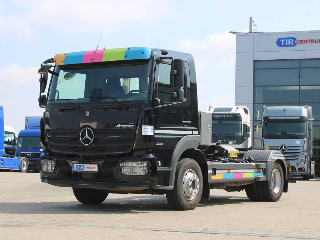 Mercedes-Benz ATEGO 1224, EURO 6, HOOK CONTAINER - Крюковой мультилифт: фото 1 Mercedes-Benz ATEGO 1224, EURO 6, HOOK CONTAINER - Крюковой мультилифт: фото 1