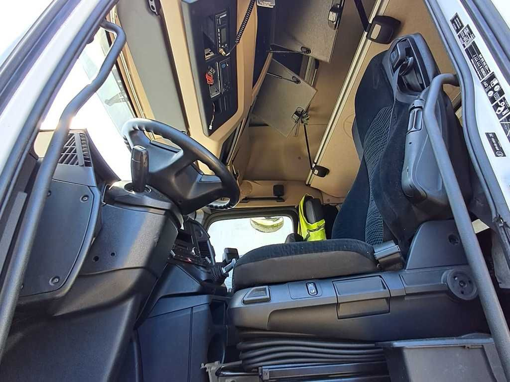 Mercedes-Benz Actros 2542, 6X2 - Тентованный грузовик: фото 5 Mercedes-Benz Actros 2542, 6X2 - Тентованный грузовик: фото 5