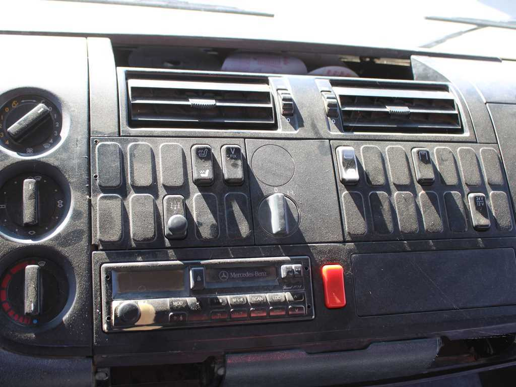 Самосвал, Автоманипулятор Mercedes-Benz Atego 1523, HYDRAULIC ARM ATLAS 60.1, THREE-SIDED: фото 12