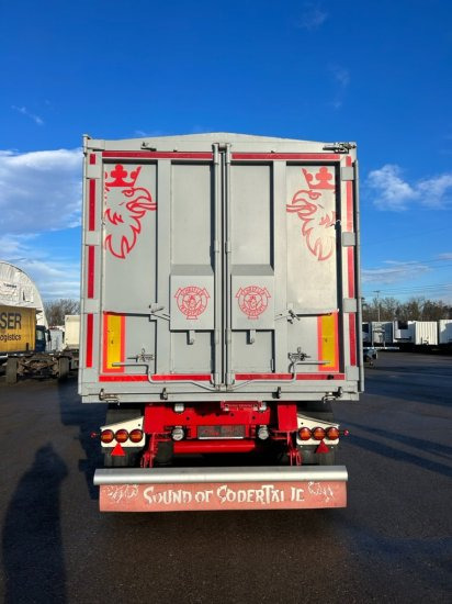 STAS S300CX Kippmulde 50m³, Liftachse, SAF-Achsen, Kombi-Klappe, Alufelgen, Rollplane, Podest - Самосвальный полуприцеп: фото 5 STAS S300CX Kippmulde 50m³, Liftachse, SAF-Achsen, Kombi-Klappe, Alufelgen, Rollplane, Podest - Самосвальный полуприцеп: фото 5