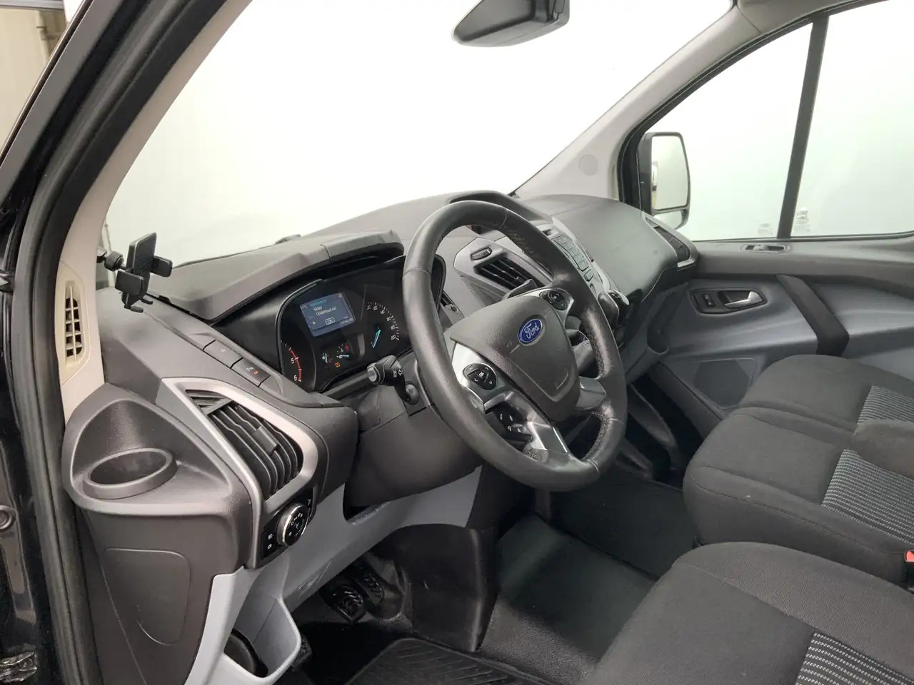 Ford Transit Custom 270 2.2 TDCI L1H1 Trend Airco Cruise 3 Zits Camera - Цельнометаллический фургон: фото 5 Ford Transit Custom 270 2.2 TDCI L1H1 Trend Airco Cruise 3 Zits Camera - Цельнометаллический фургон: фото 5