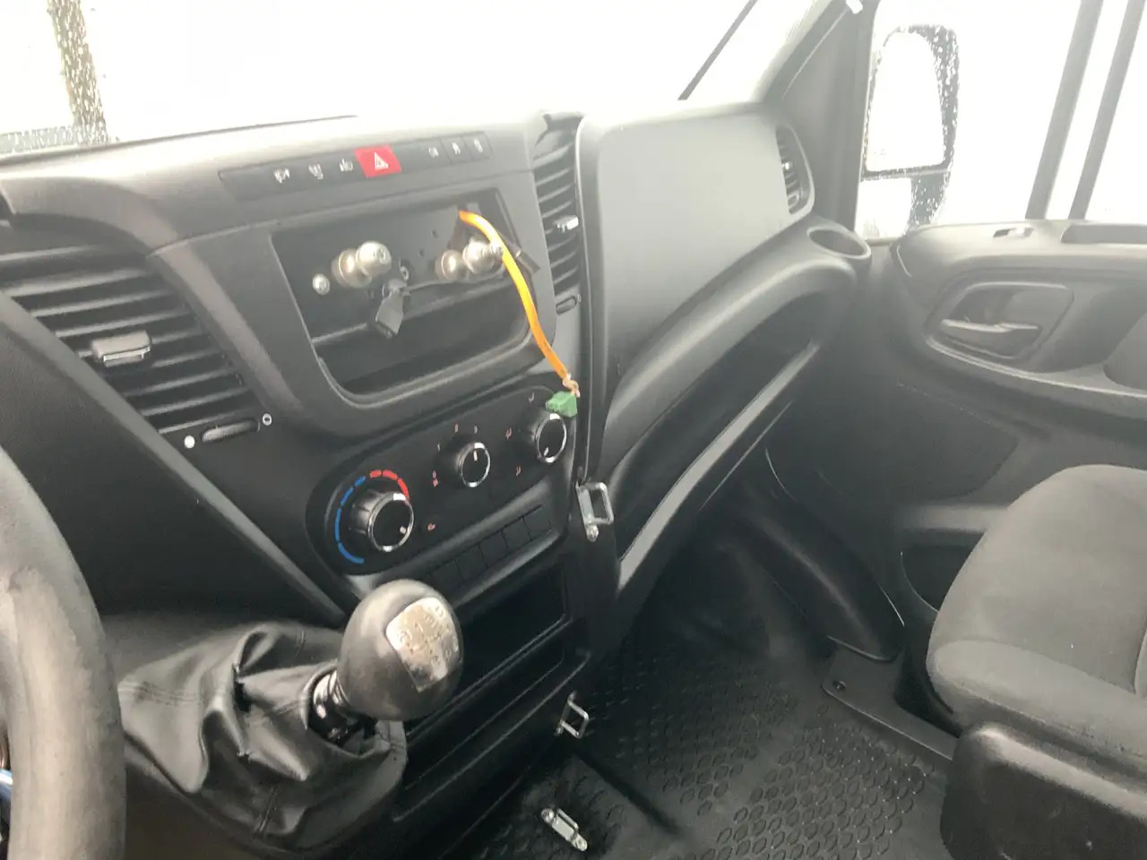 Iveco Daily 35S12 2.3 345 VriesAuto 10 deuren _40 gr onder 0, - Малотоннажный рефрижератор: фото 5 Iveco Daily 35S12 2.3 345 VriesAuto 10 deuren _40 gr onder 0, - Малотоннажный рефрижератор: фото 5