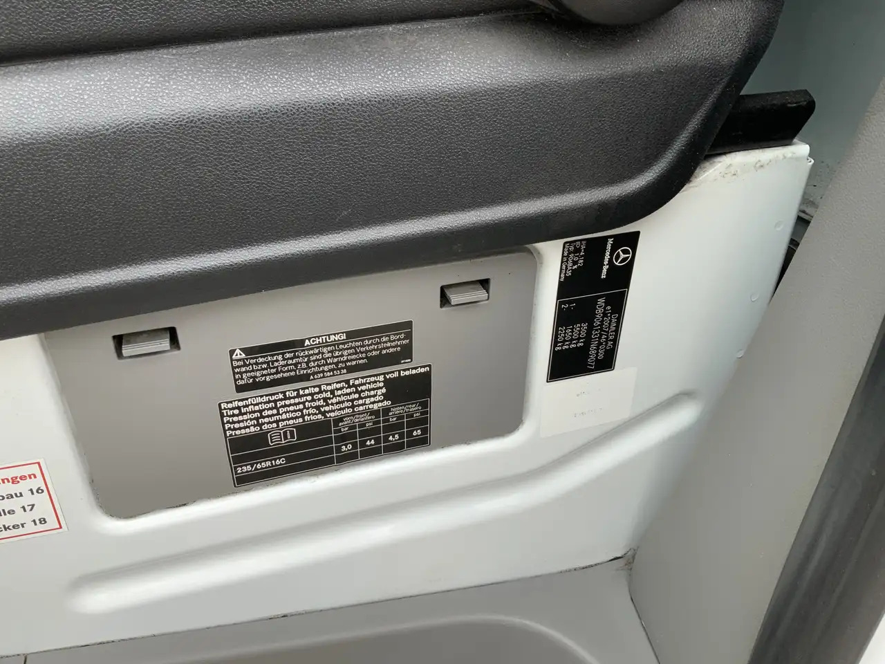 Mercedes-Benz Sprinter 311 2.2 CDI 366 40 gr _0 ijswagen 10 Deuren Euro 6 - Малотоннажный рефрижератор: фото 5 Mercedes-Benz Sprinter 311 2.2 CDI 366 40 gr _0 ijswagen 10 Deuren Euro 6 - Малотоннажный рефрижератор: фото 5