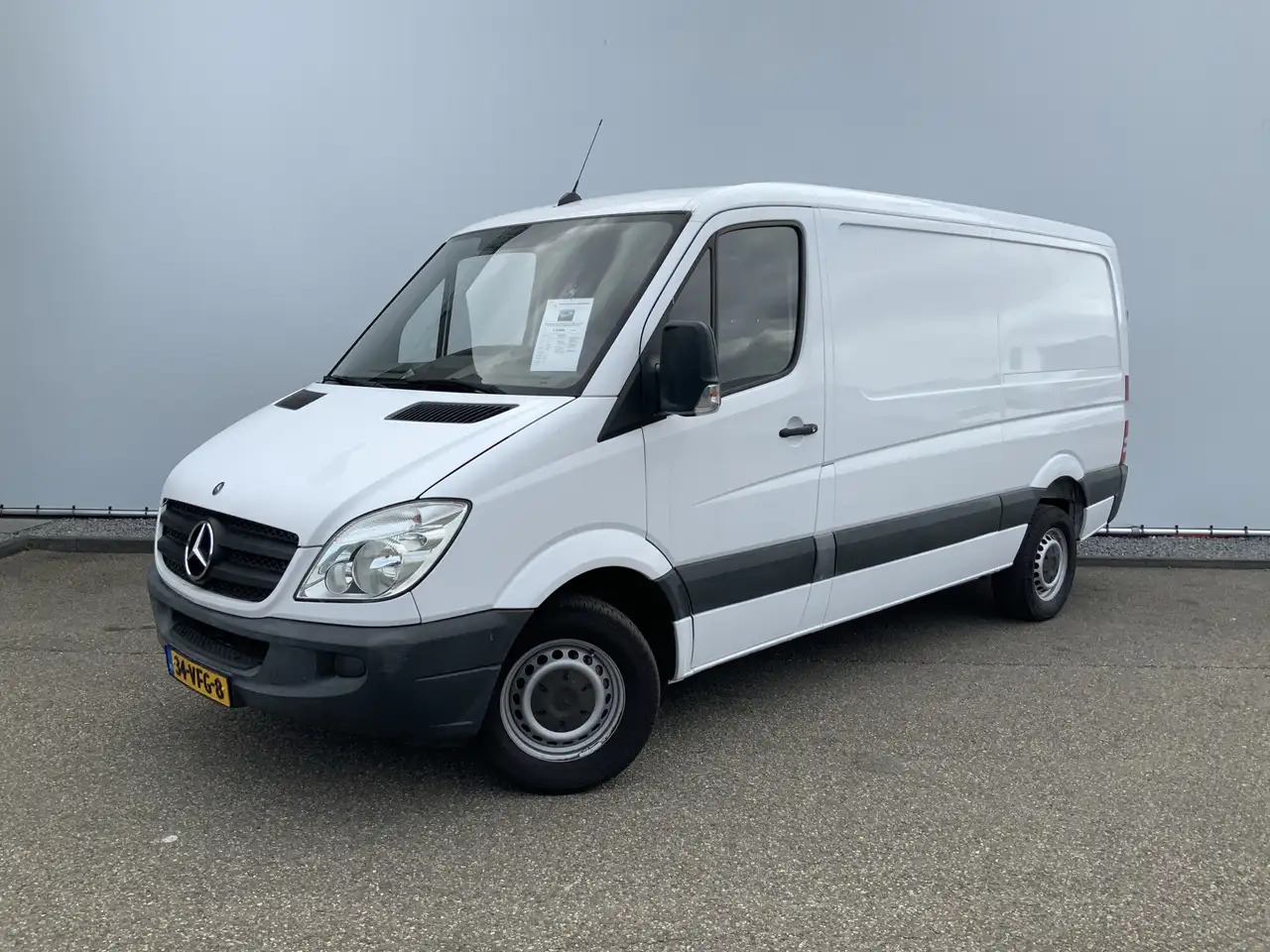 Mercedes-Benz Sprinter 311 2.2 CDI 366 L2 H1 Automaat Trekhaak 2800 kg 3 - Цельнометаллический фургон: фото 1 Mercedes-Benz Sprinter 311 2.2 CDI 366 L2 H1 Automaat Trekhaak 2800 kg 3 - Цельнометаллический фургон: фото 1