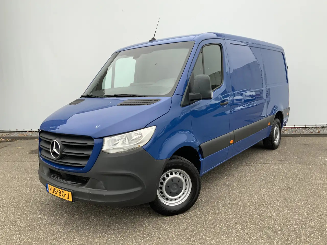 Mercedes-Benz Sprinter 315 1.9 CDI L2H1 Automaat Airco Cruise 3 Zits Trek - Цельнометаллический фургон: фото 1 Mercedes-Benz Sprinter 315 1.9 CDI L2H1 Automaat Airco Cruise 3 Zits Trek - Цельнометаллический фургон: фото 1