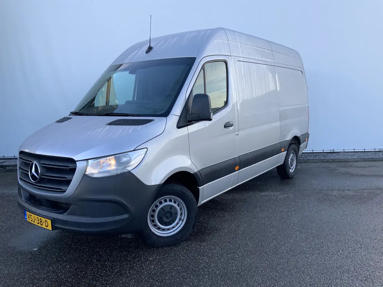 Mercedes-Benz Sprinter 315 1.9 CDI L2H2 Automaat 3 Zits Airco Navi Camera - Цельнометаллический фургон: фото 1 Mercedes-Benz Sprinter 315 1.9 CDI L2H2 Automaat 3 Zits Airco Navi Camera - Цельнометаллический фургон: фото 1