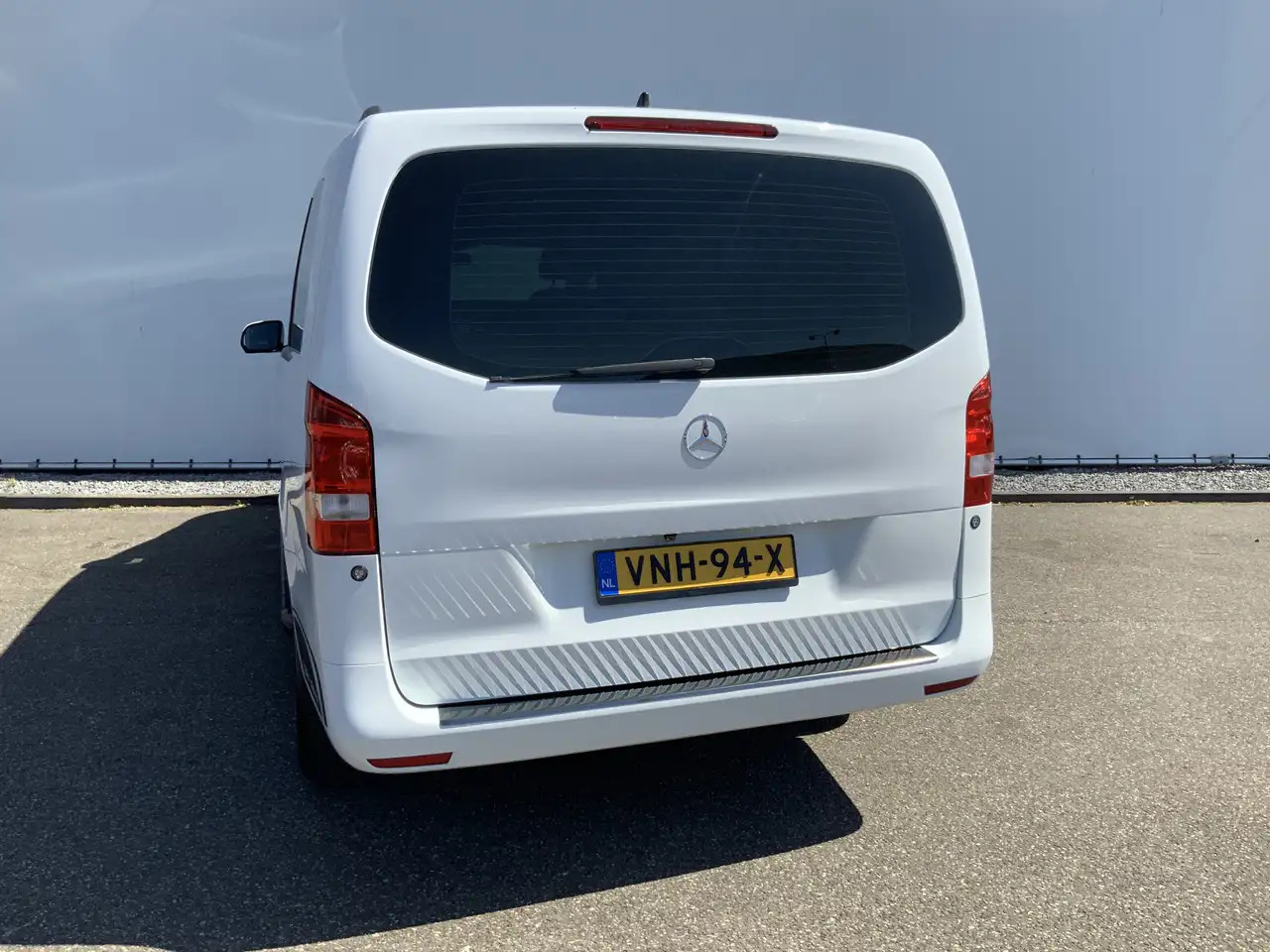 Mercedes-Benz Vito Tourer XL 114 CDI Autom. Airco Cruise Camera Alu V - Цельнометаллический фургон: фото 2 Mercedes-Benz Vito Tourer XL 114 CDI Autom. Airco Cruise Camera Alu V - Цельнометаллический фургон: фото 2