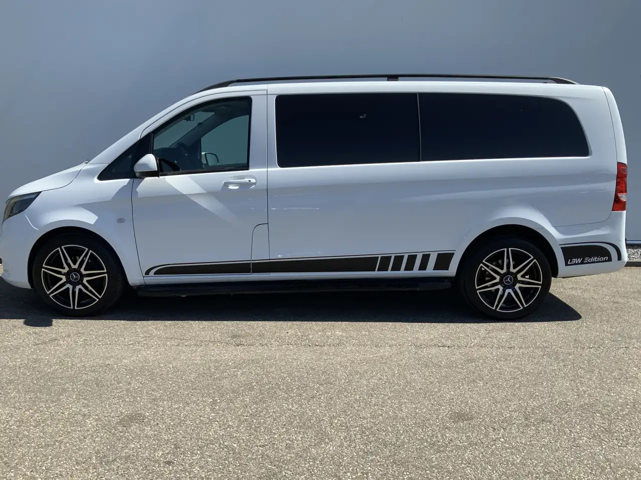 Mercedes-Benz Vito Tourer XL 114 CDI Autom. Airco Cruise Camera Alu V - Цельнометаллический фургон: фото 4 Mercedes-Benz Vito Tourer XL 114 CDI Autom. Airco Cruise Camera Alu V - Цельнометаллический фургон: фото 4