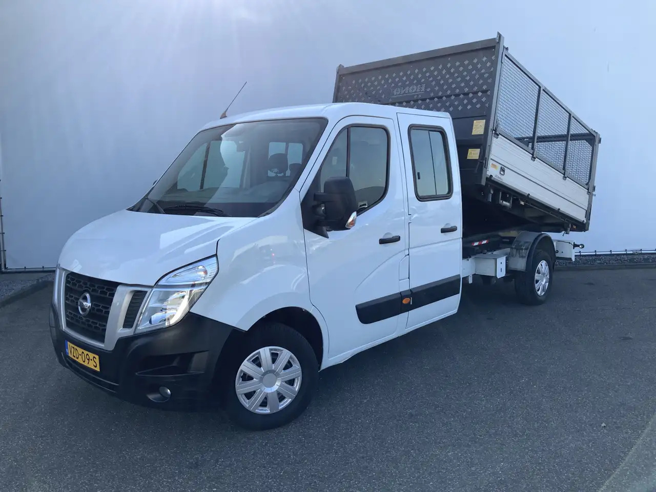 Nissan NV400 2.3 dCi L3H1 Dub Cab 3 Zijde Kipper Airco Bakmaat - Малотоннажный самосвал, Грузопассажирский фургон: фото 1 Nissan NV400 2.3 dCi L3H1 Dub Cab 3 Zijde Kipper Airco Bakmaat - Малотоннажный самосвал, Грузопассажирский фургон: фото 1