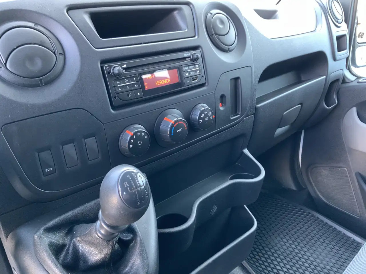 Nissan NV400 2.3 dCi L3H1 Dub Cab 3 Zijde Kipper Airco Bakmaat - Малотоннажный самосвал, Грузопассажирский фургон: фото 5 Nissan NV400 2.3 dCi L3H1 Dub Cab 3 Zijde Kipper Airco Bakmaat - Малотоннажный самосвал, Грузопассажирский фургон: фото 5