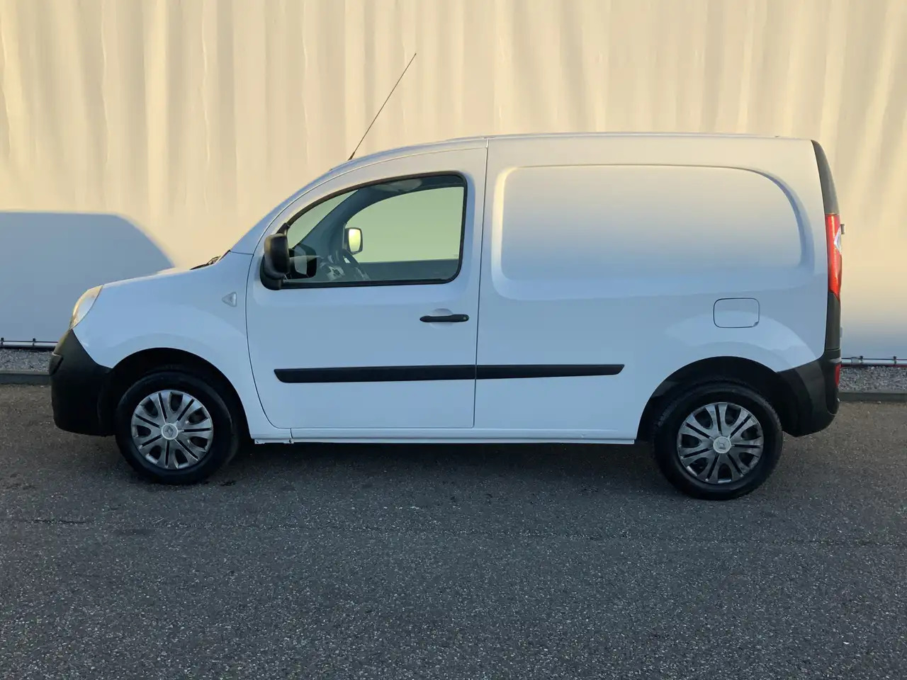 Renault Kangoo Express 1.5 dCi 70 Express Comfort Airco Trekhaak - Легковой фургон: фото 3 Renault Kangoo Express 1.5 dCi 70 Express Comfort Airco Trekhaak - Легковой фургон: фото 3
