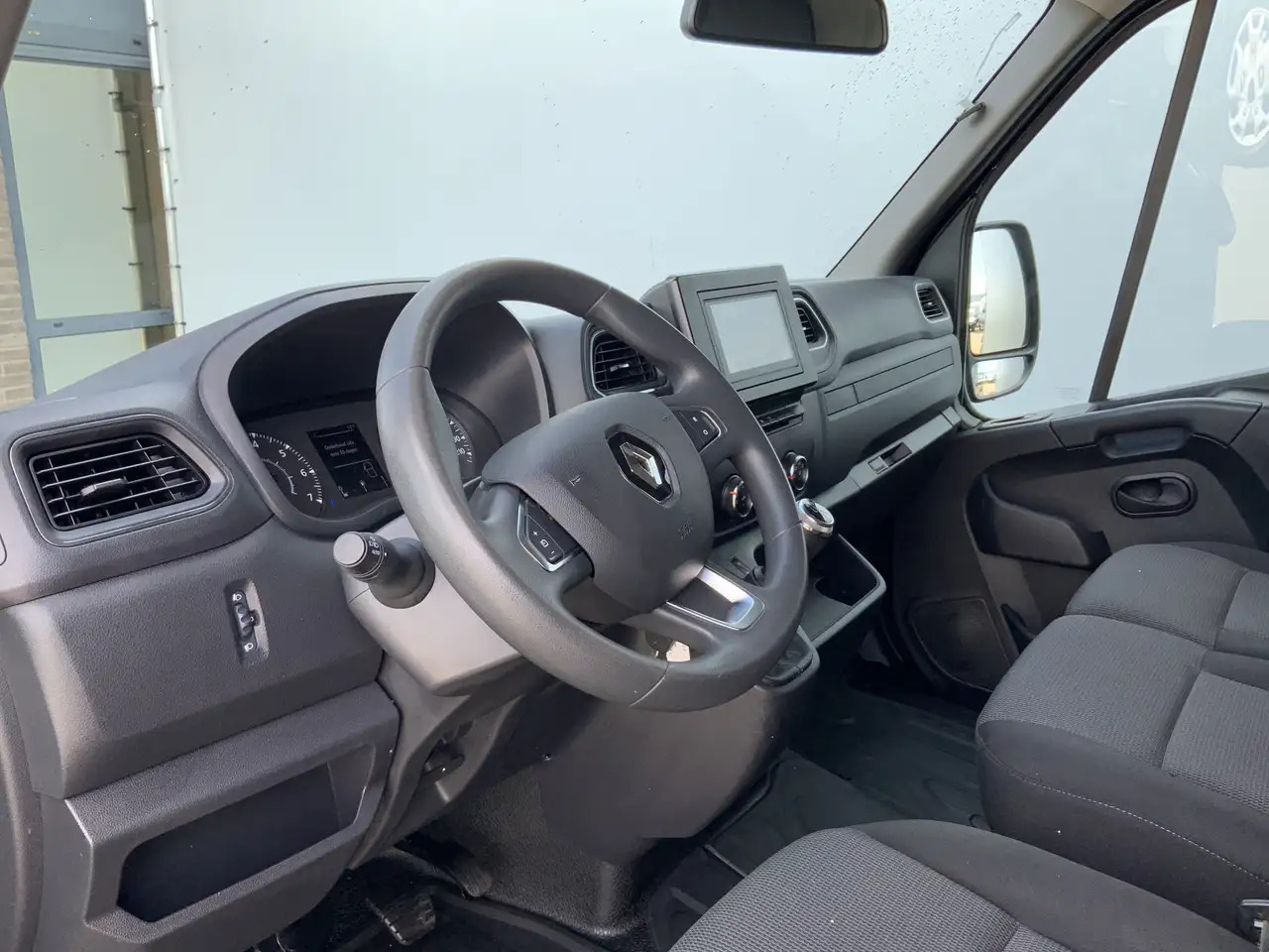 Renault Master T35 2.3 dCi 135 L2H2 Airco Cruise 3 Zits Camera Eu - Цельнометаллический фургон: фото 5 Renault Master T35 2.3 dCi 135 L2H2 Airco Cruise 3 Zits Camera Eu - Цельнометаллический фургон: фото 5
