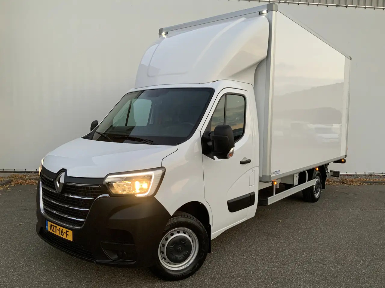 Renault Master T35 2.3 dCi 145 L3 Meubelbak&Klep Zijdeur Airco Cr - Малотоннажный фургон: фото 1 Renault Master T35 2.3 dCi 145 L3 Meubelbak&Klep Zijdeur Airco Cr - Малотоннажный фургон: фото 1