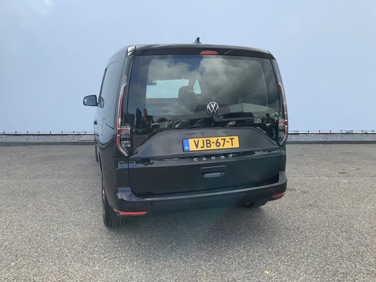 Volkswagen Caddy Cargo 2.0 TDI 1st Edition Automaat Airco Cruise Le - Легковой фургон: фото 2 Volkswagen Caddy Cargo 2.0 TDI 1st Edition Automaat Airco Cruise Le - Легковой фургон: фото 2