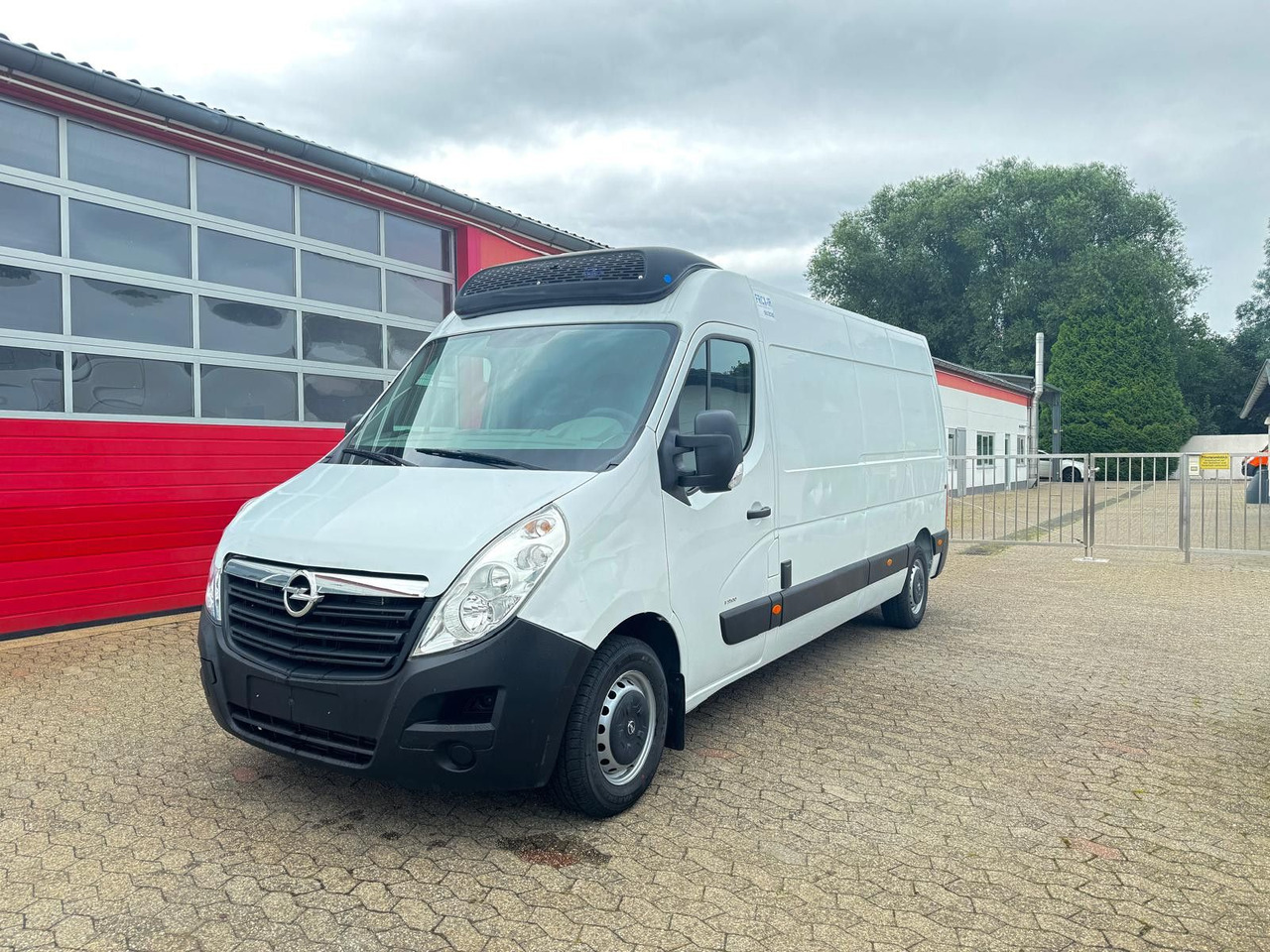 Opel Movano Kühlkastenwagen Carrier Xarios  200 L3H2 - Малотоннажный рефрижератор: фото 1 Opel Movano Kühlkastenwagen Carrier Xarios  200 L3H2 - Малотоннажный рефрижератор: фото 1