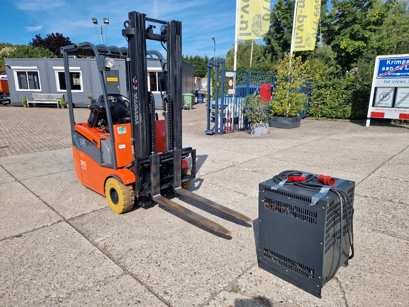 Toyota 1500 kg. elektrisch hefhoogte 5.00m. - Электропогрузчик: фото 3 Toyota 1500 kg. elektrisch hefhoogte 5.00m. - Электропогрузчик: фото 3