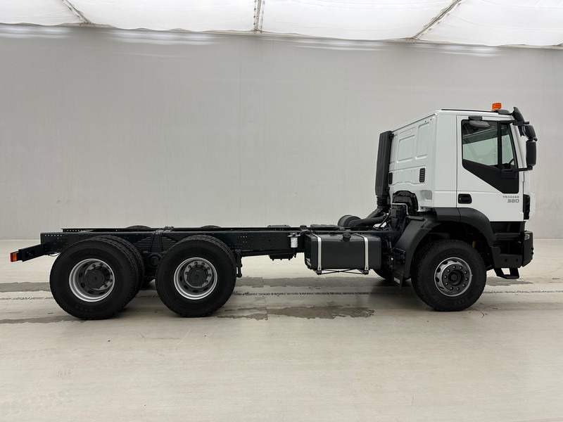 Iveco Trakker 380 - 6x4 - Грузовик-шасси: фото 4 Iveco Trakker 380 - 6x4 - Грузовик-шасси: фото 4
