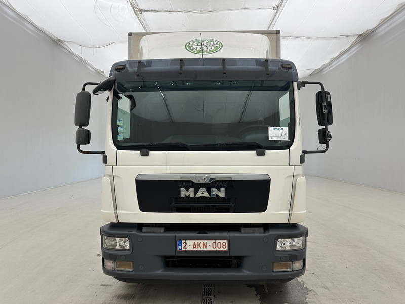 MAN TGM 12.250 - Грузовик с закрытым кузовом: фото 2 MAN TGM 12.250 - Грузовик с закрытым кузовом: фото 2