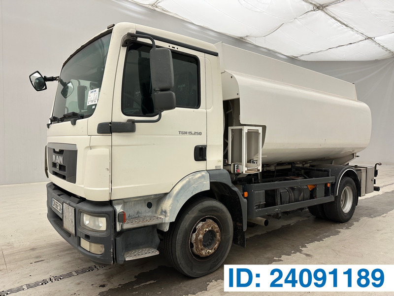 MAN TGM 15.250 - Грузовик-цистерна: фото 1 MAN TGM 15.250 - Грузовик-цистерна: фото 1