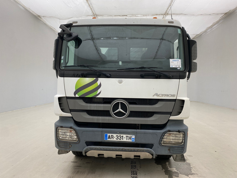 Mercedes-Benz Actros 3336 - 6x4 - Самосвал, Автоманипулятор: фото 2 Mercedes-Benz Actros 3336 - 6x4 - Самосвал, Автоманипулятор: фото 2