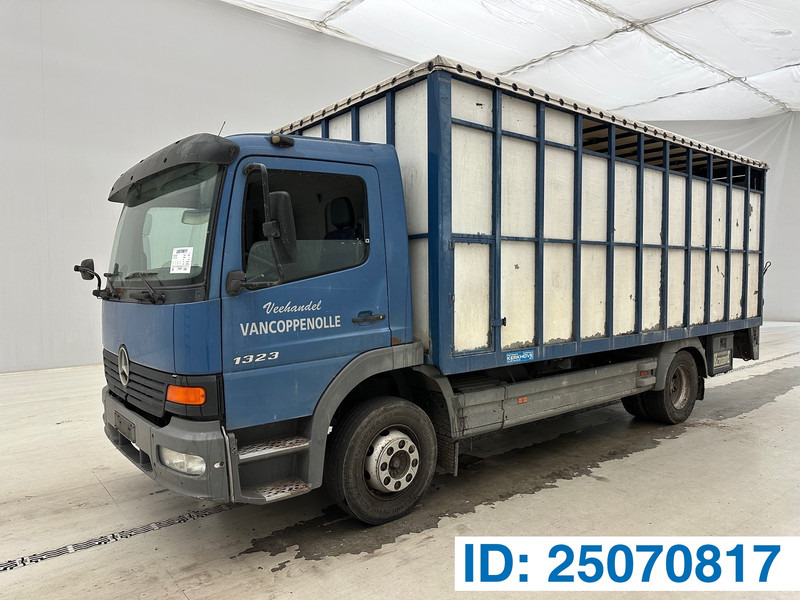 Mercedes-Benz Atego 1323 - Грузовик для перевозки животных: фото 1 Mercedes-Benz Atego 1323 - Грузовик для перевозки животных: фото 1