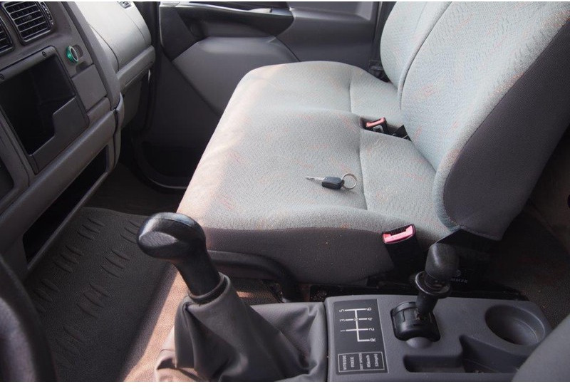 Грузовик с закрытым кузовом Renault Midlum 220 DCi: фото 12 Грузовик с закрытым кузовом Renault Midlum 220 DCi: фото 12