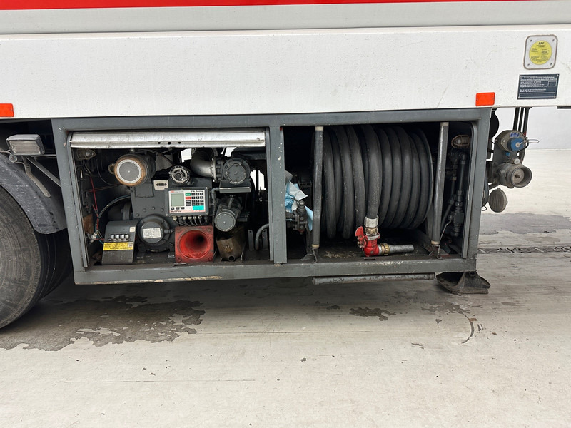 Полуприцеп-цистерна Stokota Tank 23000 L: фото 7 Полуприцеп-цистерна Stokota Tank 23000 L: фото 7